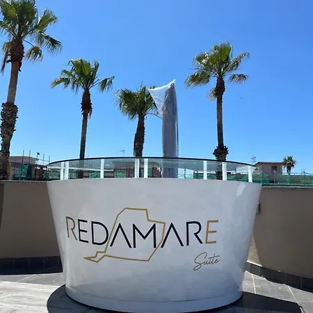 Redamare Hotel