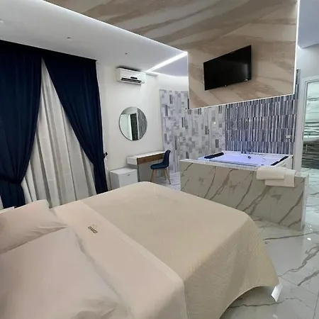 Redamare Hotel