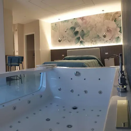 Redamare Hotel *