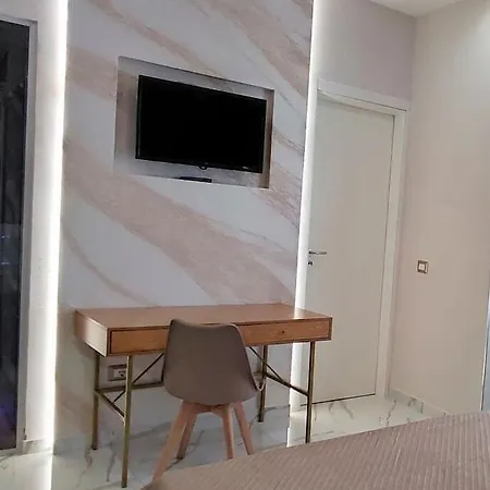Redamare Hotel *