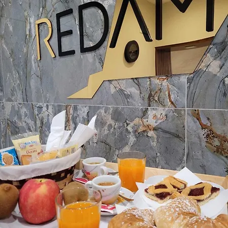 Redamare Hotel *